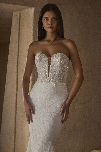 Casablanca Bridal 2609 Gwendolyn - TRUNK SHOW #1 Ivory/Nude thumbnail