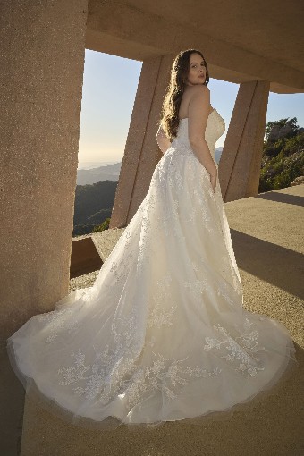 Casablanca Bridal 2614 Meridian - TRUNK SHOW #6 Ivory/Nude thumbnail