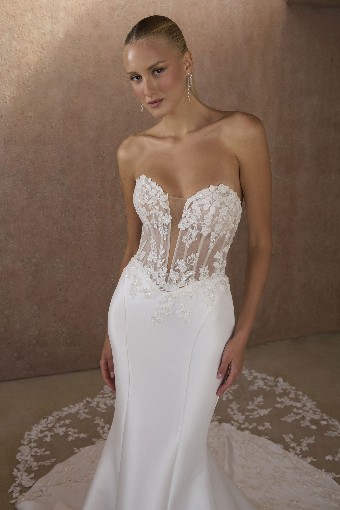 Casablanca Bridal 2617 Esme - TRUNK SHOW #2 Ivory/Nude thumbnail