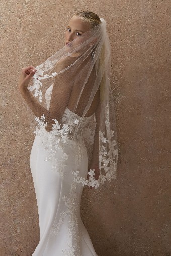 Casablanca Bridal 2617 Esme - TRUNK SHOW #6 Ivory/Nude thumbnail
