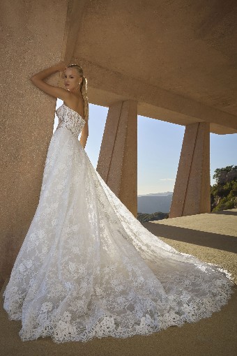 Casablanca Bridal 2621 Geneva - TRUNK SHOW #3 Ivory/Nude Black/Nude thumbnail