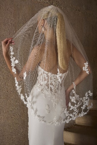 Casablanca Bridal 2603 Yvonne - TRUNK SHOW #4 Ivory/Nude thumbnail