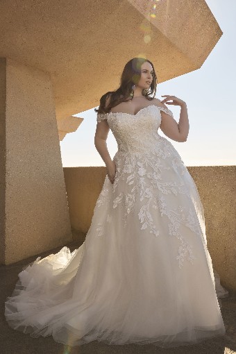 Casablanca Bridal 2618 Larissa - TRUNK SHOW #6 Silver Blush/Nude/Diamond White thumbnail