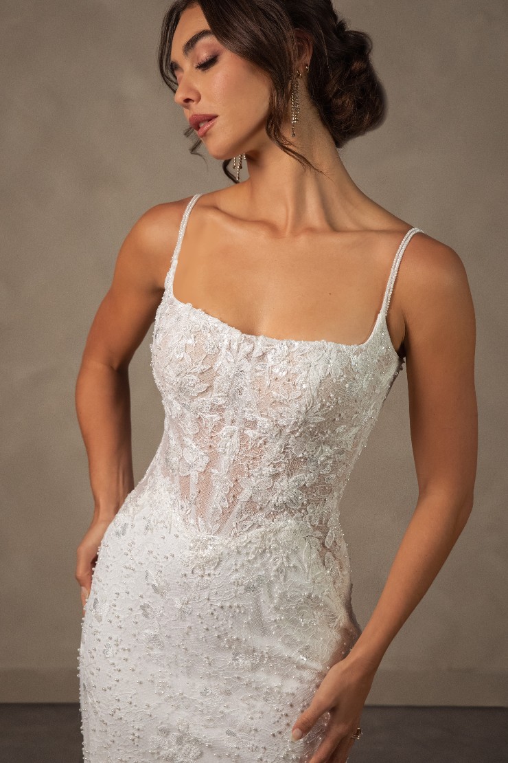 Essense of Australia D4567 Image