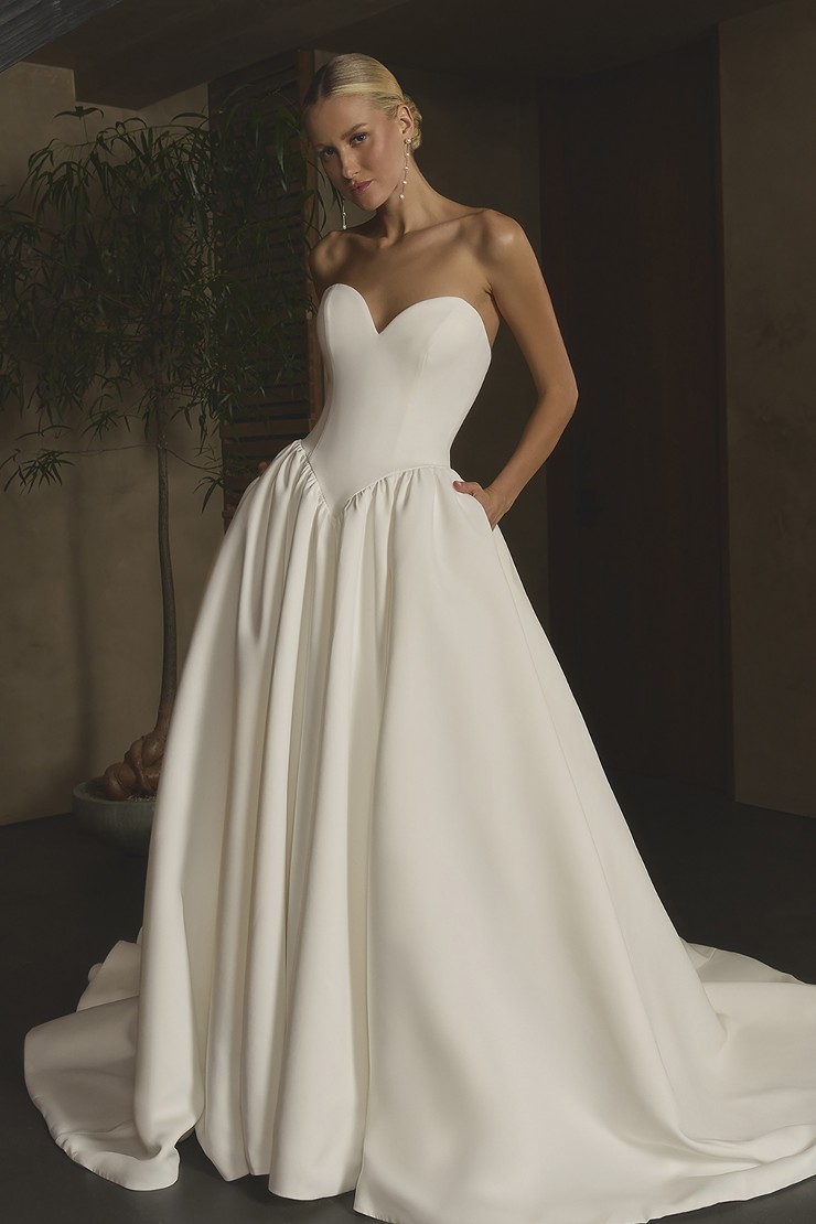 Casablanca Bridal 2658C Nina Image