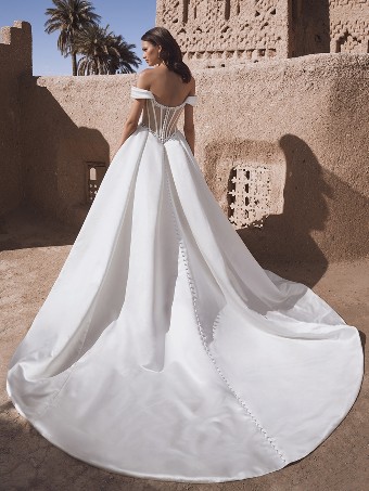 Enzoani Temina #1 default Ivory thumbnail